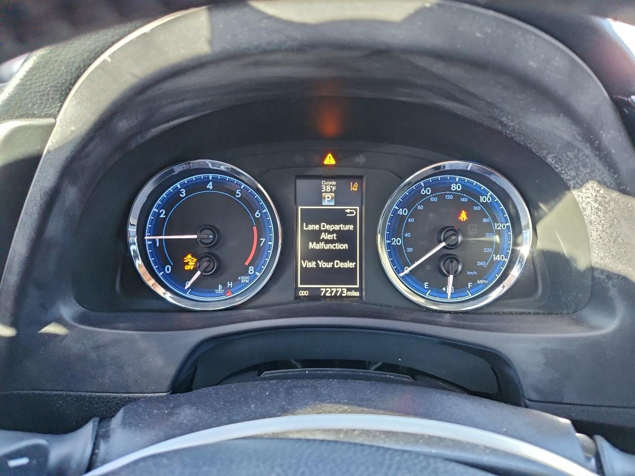 2017 TOYOTA COROLLA L photo 9