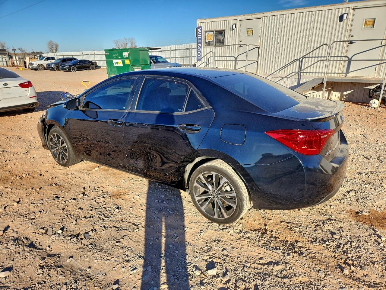 2017 TOYOTA COROLLA L photo 2