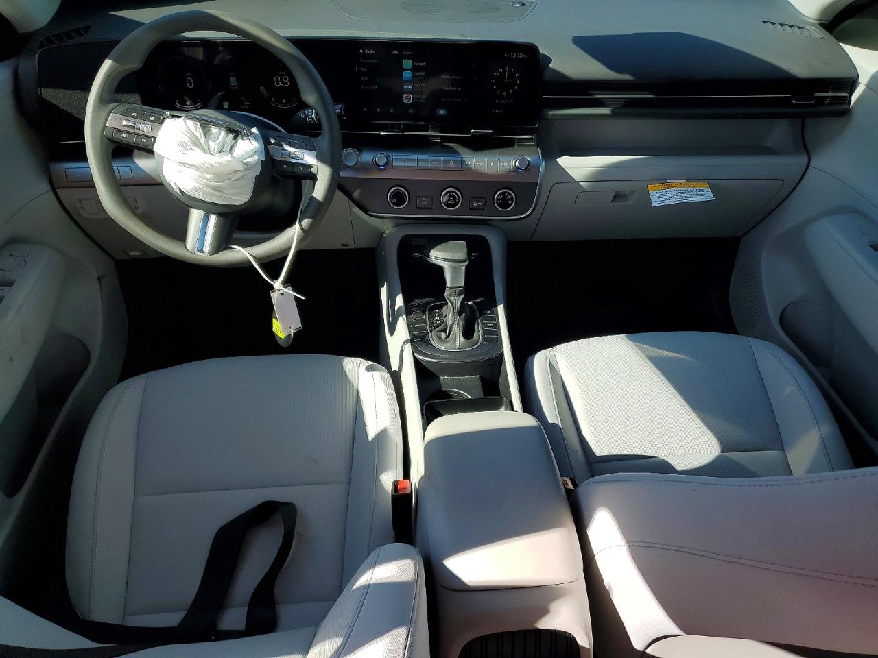 2025 HYUNDAI KONA SE photo 8