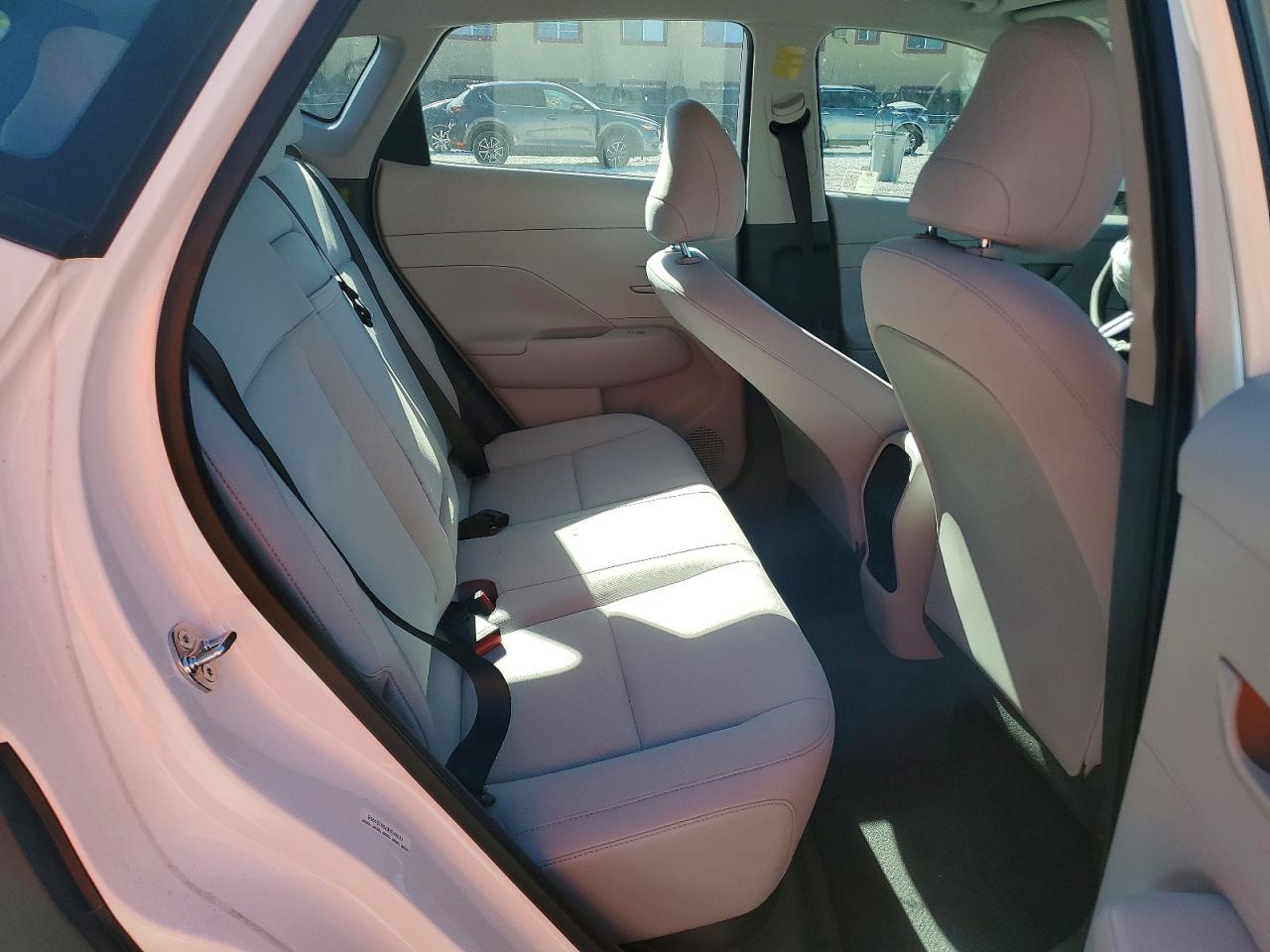 2025 HYUNDAI KONA SE photo 11