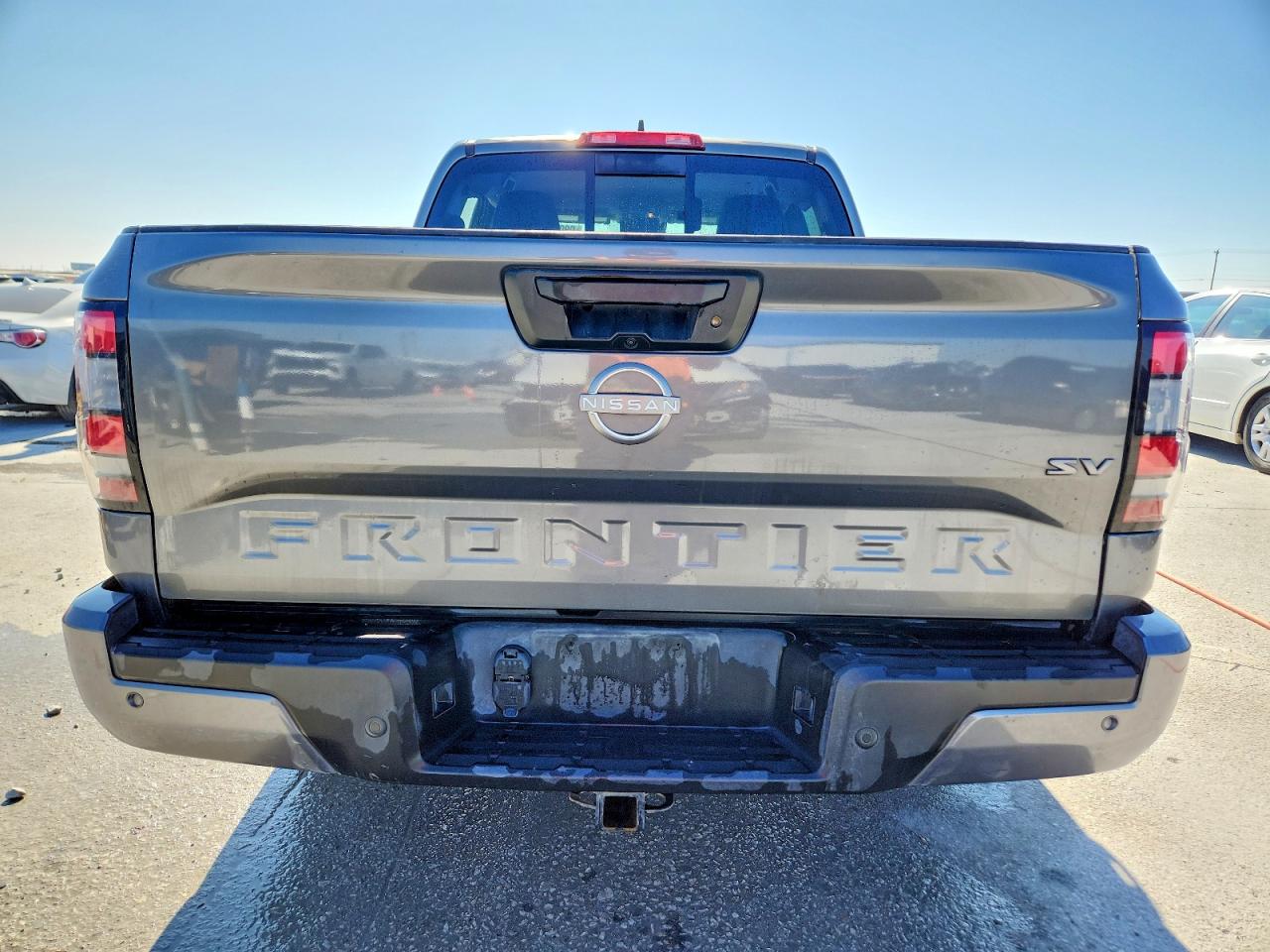 2024 NISSAN FRONTIER SV photo 6