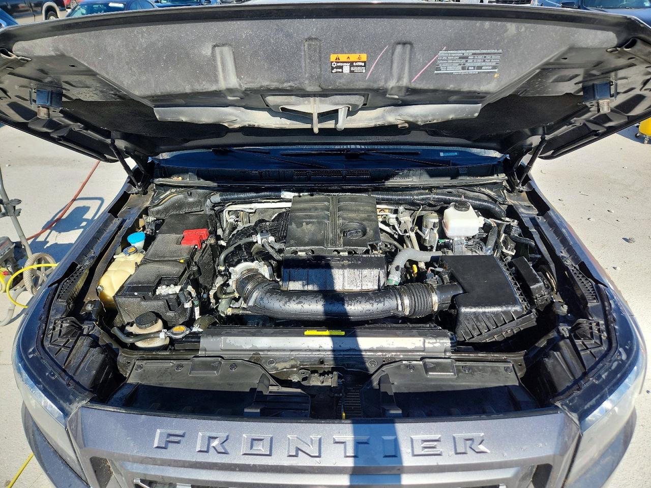 2024 NISSAN FRONTIER SV photo 11