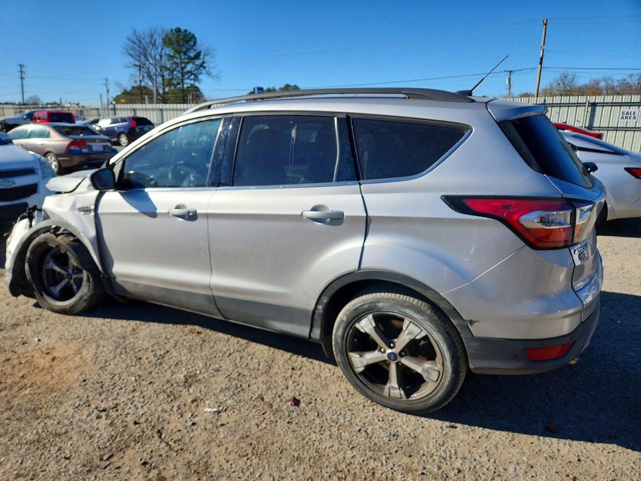 2017 FORD ESCAPE SE photo 2