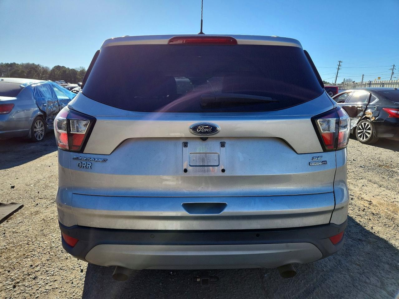 2017 FORD ESCAPE SE photo 6