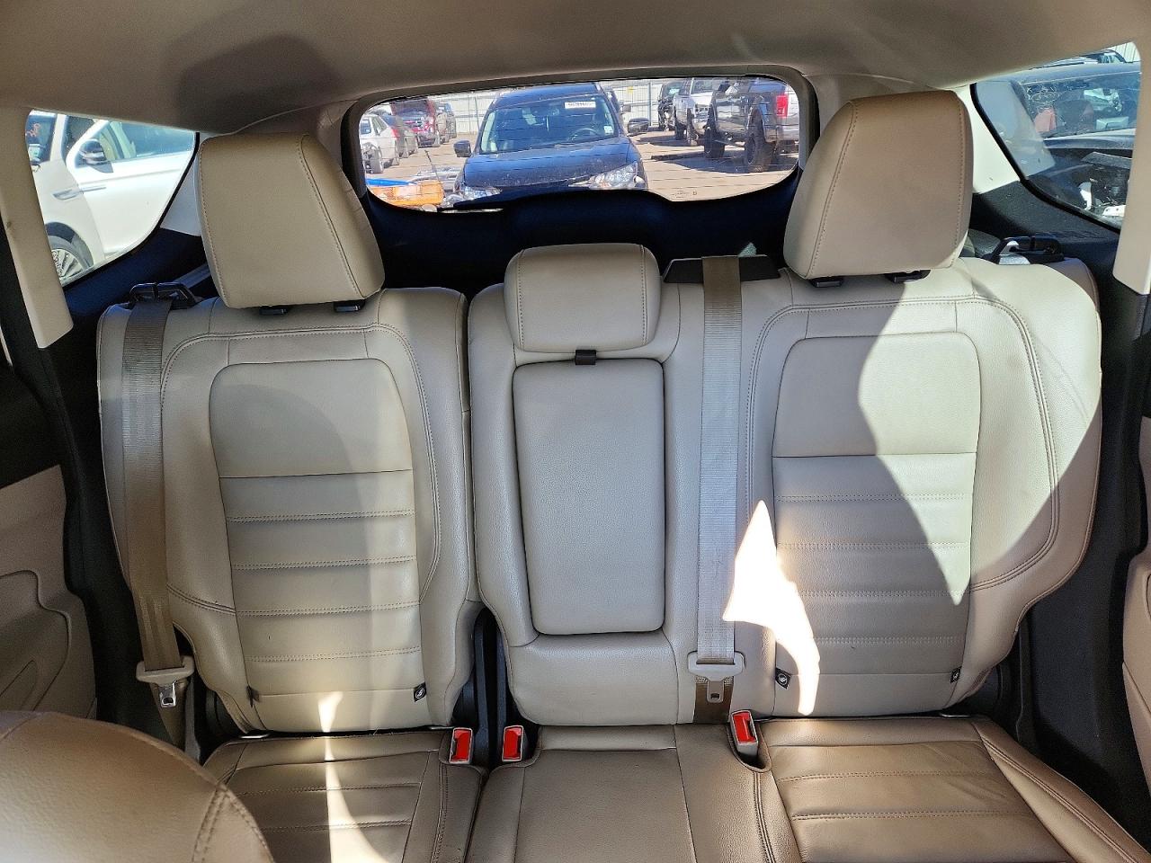 2017 FORD ESCAPE SE photo 10