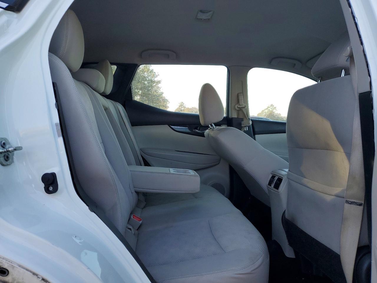 2018 NISSAN ROGUE SPORT SV photo 19