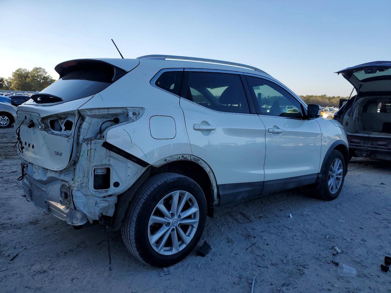 2018 NISSAN ROGUE SPORT SV photo 5