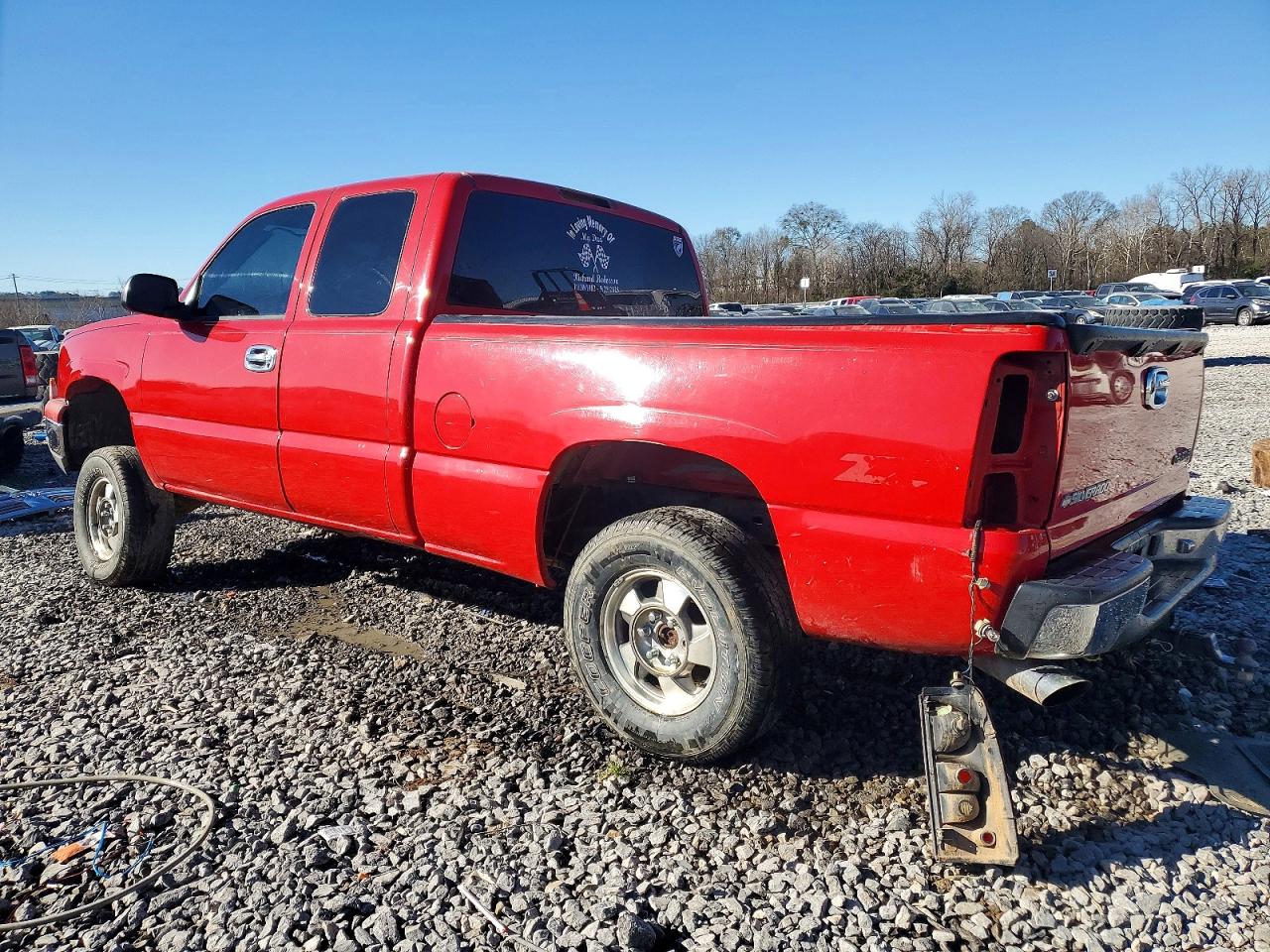 2004 CHEVROLET SILVERADO K1500 photo 2