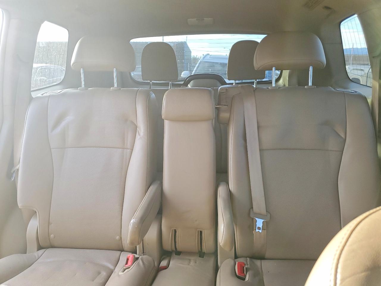 2013 TOYOTA HIGHLANDER LIMITED photo 10