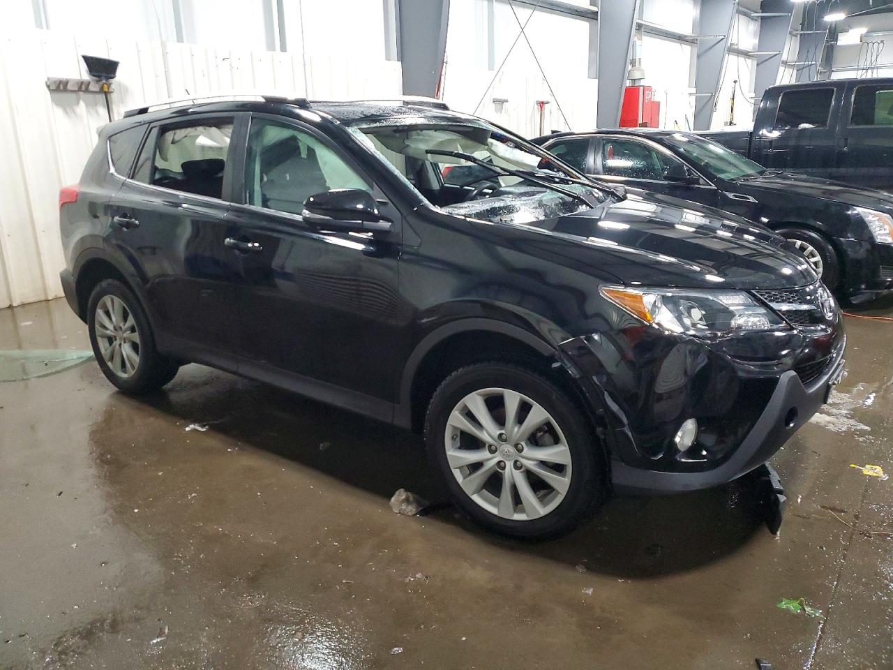 2015 TOYOTA RAV4 LIMITED photo 4