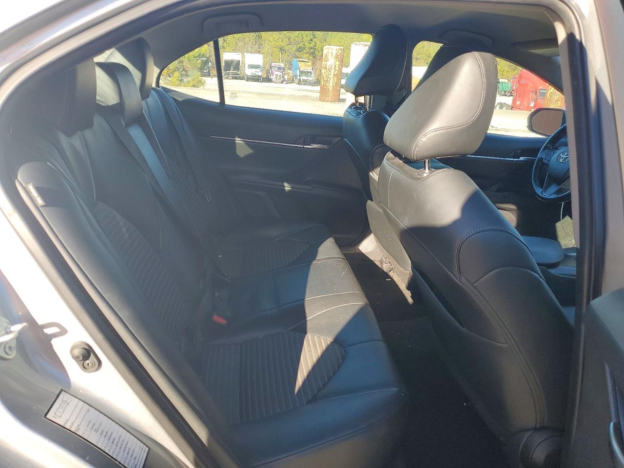 2021 TOYOTA CAMRY SE photo 10