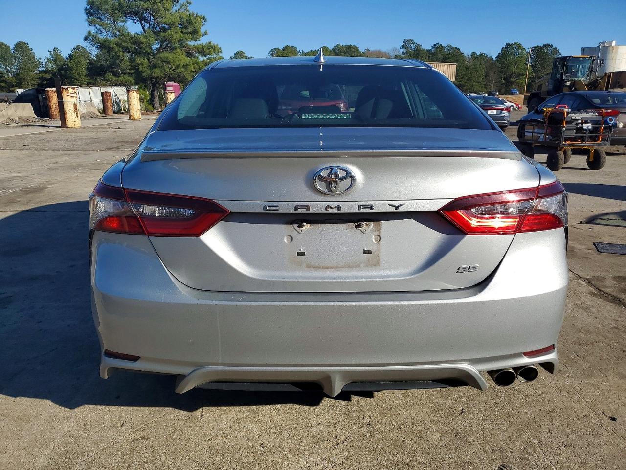 2021 TOYOTA CAMRY SE photo 6
