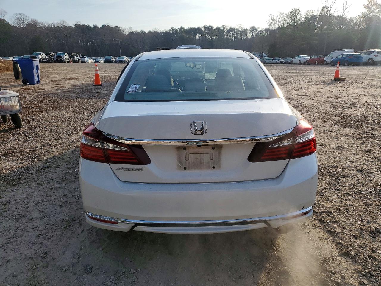 2016 HONDA ACCORD LX photo 6
