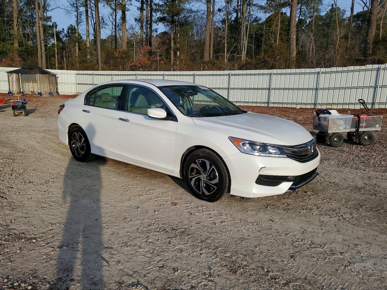 2016 HONDA ACCORD LX photo 4