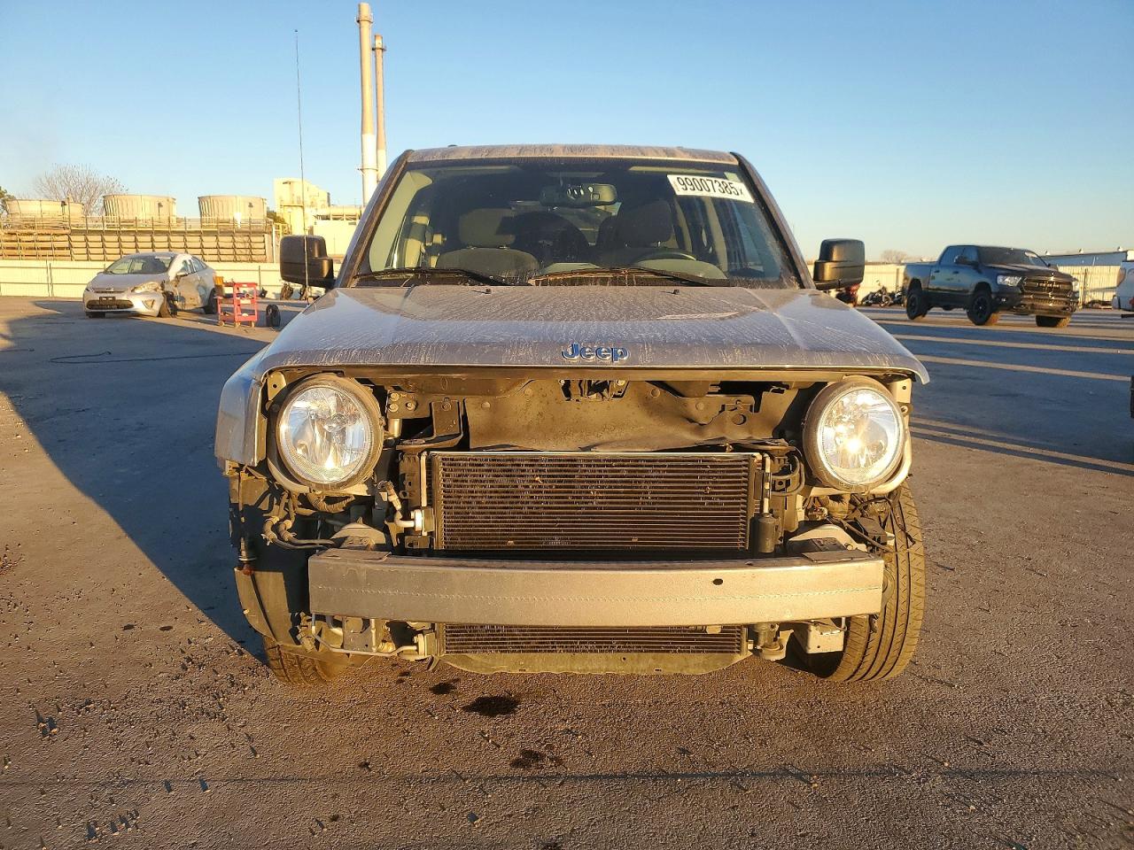 2017 JEEP PATRIOT LATITUDE photo 5