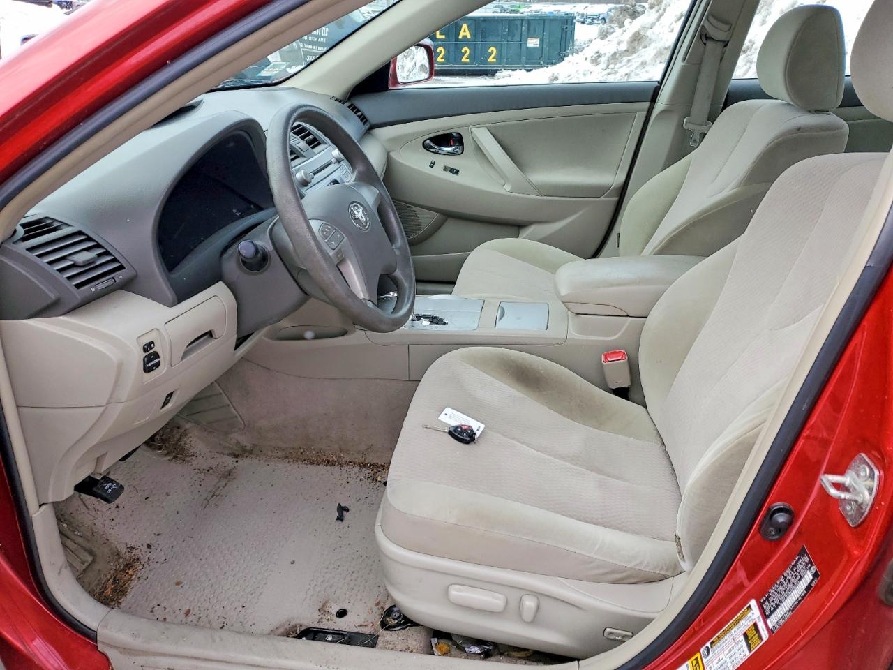 2010 TOYOTA CAMRY BASE photo 7