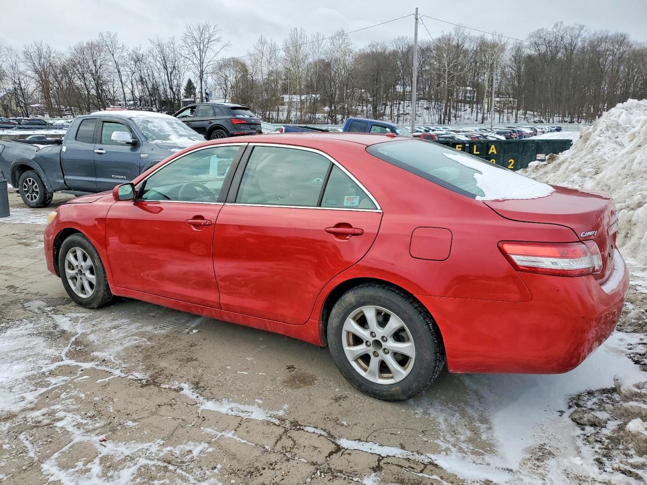 2010 TOYOTA CAMRY BASE photo 2