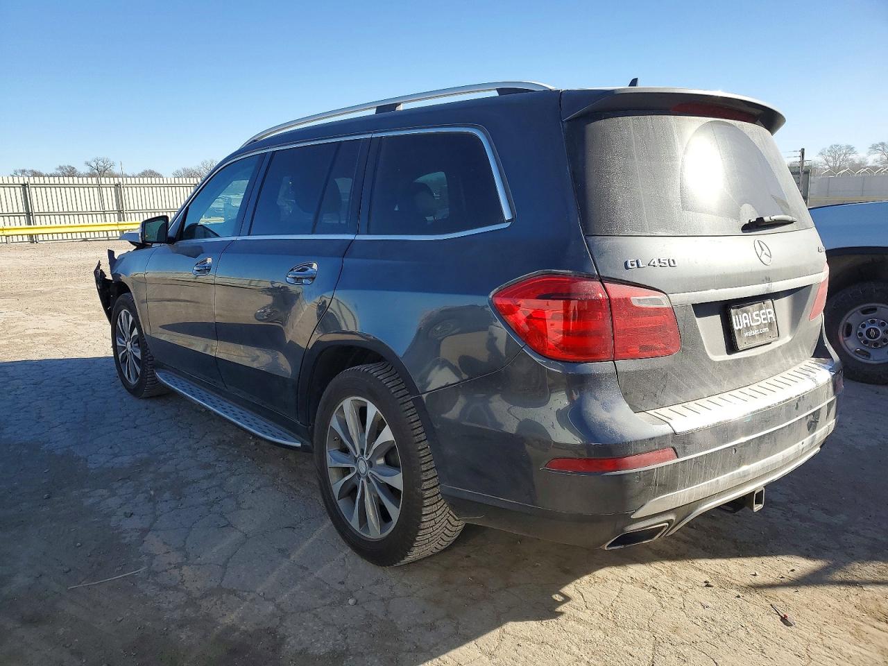 2015 MERCEDES-BENZ GL 450 4MATIC photo 2