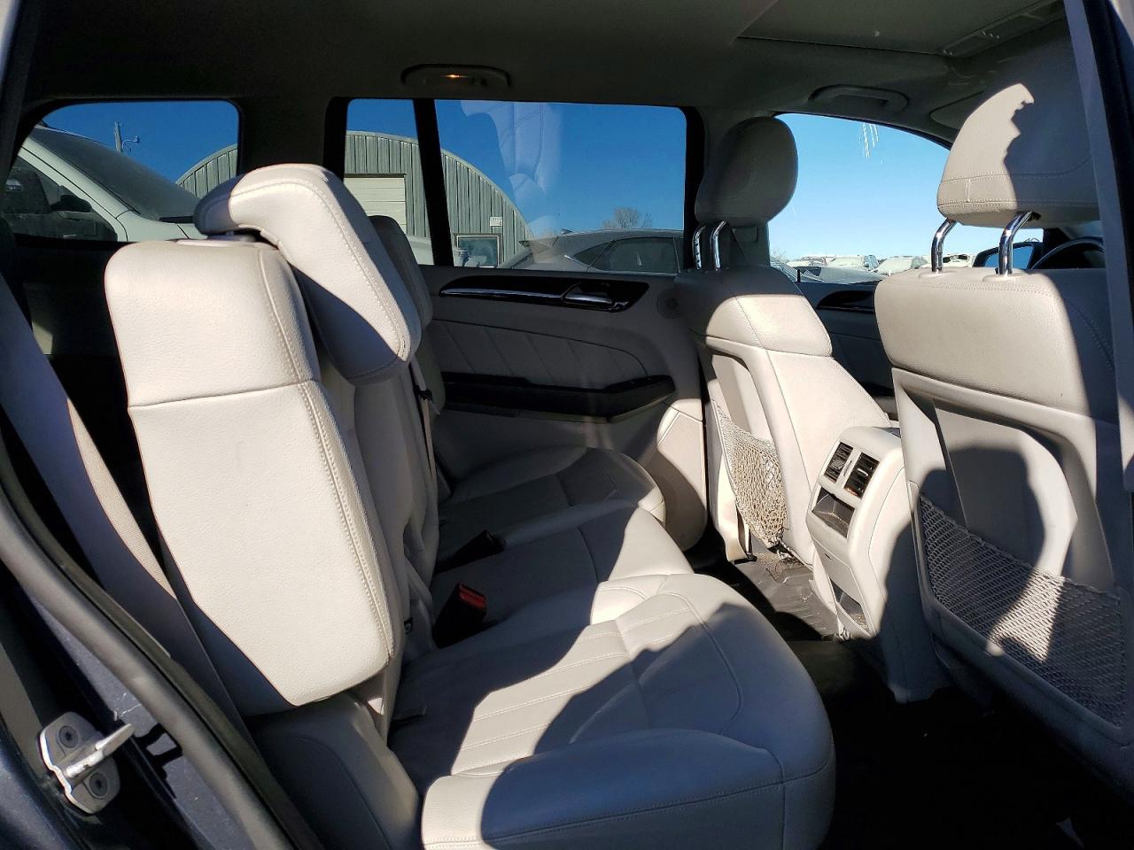 2015 MERCEDES-BENZ GL 450 4MATIC photo 11