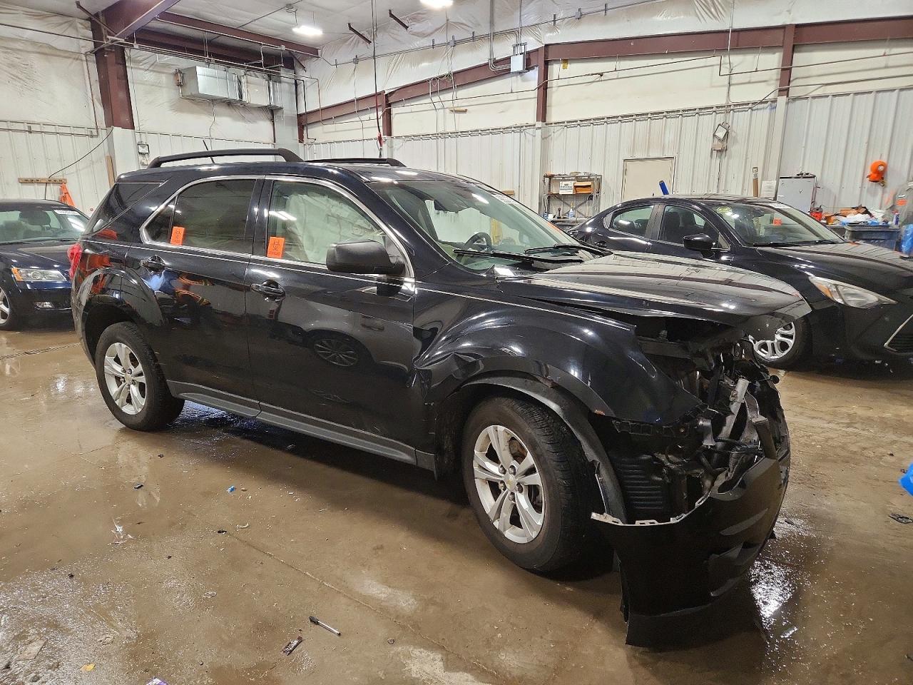2014 CHEVROLET EQUINOX LS photo 4
