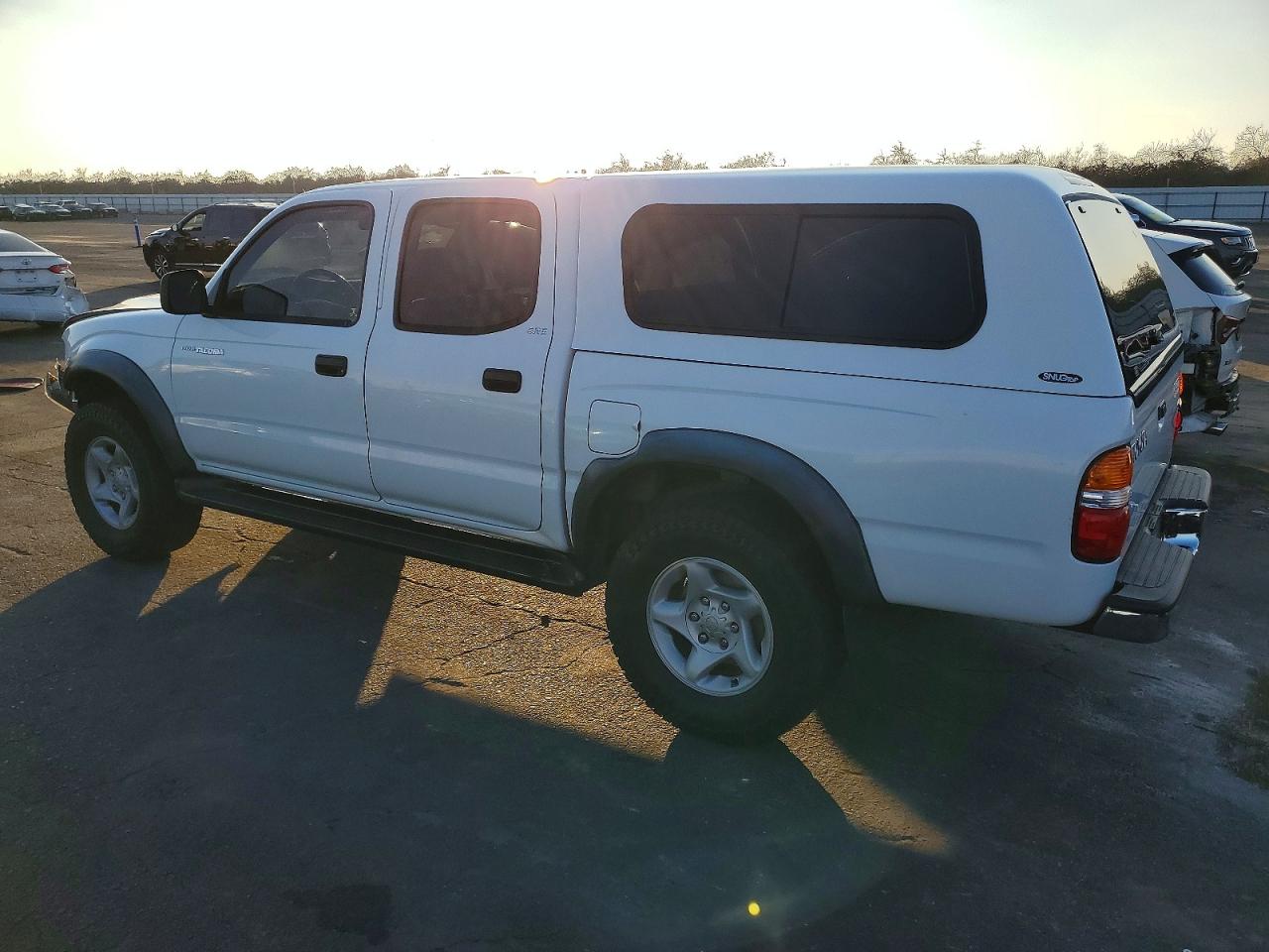2001 TOYOTA TACOMA DOUBLE CAB PRERUNNER photo 2