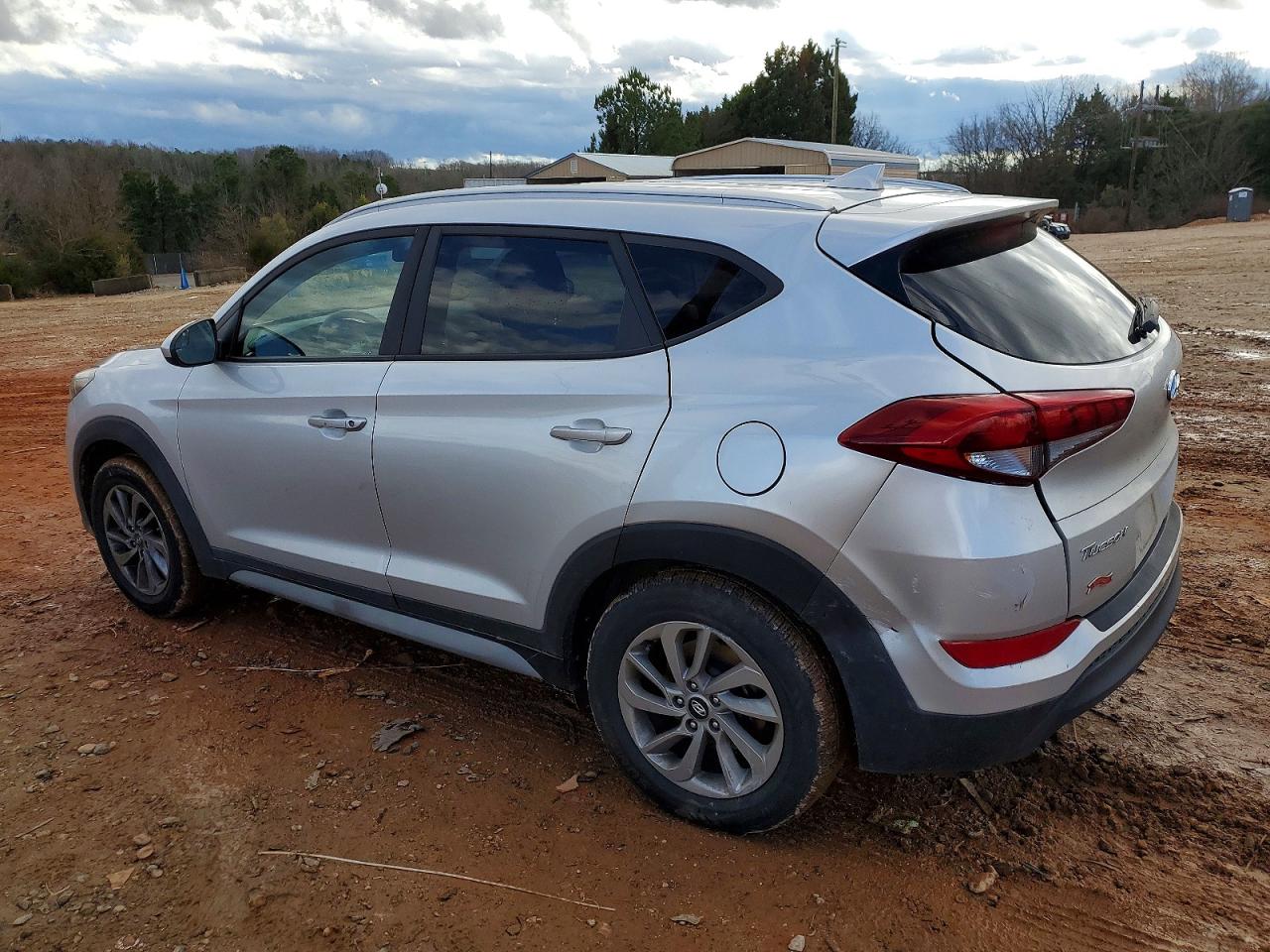 2018 HYUNDAI TUCSON SEL photo 2