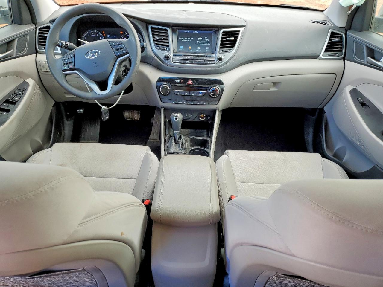 2018 HYUNDAI TUCSON SEL photo 8
