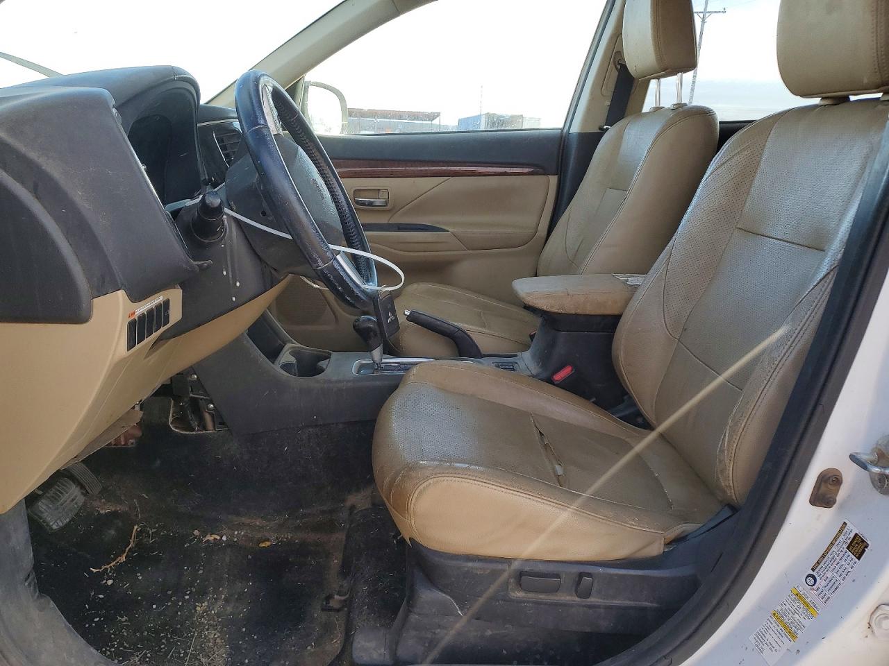 2014 MITSUBISHI OUTLANDER SE photo 7
