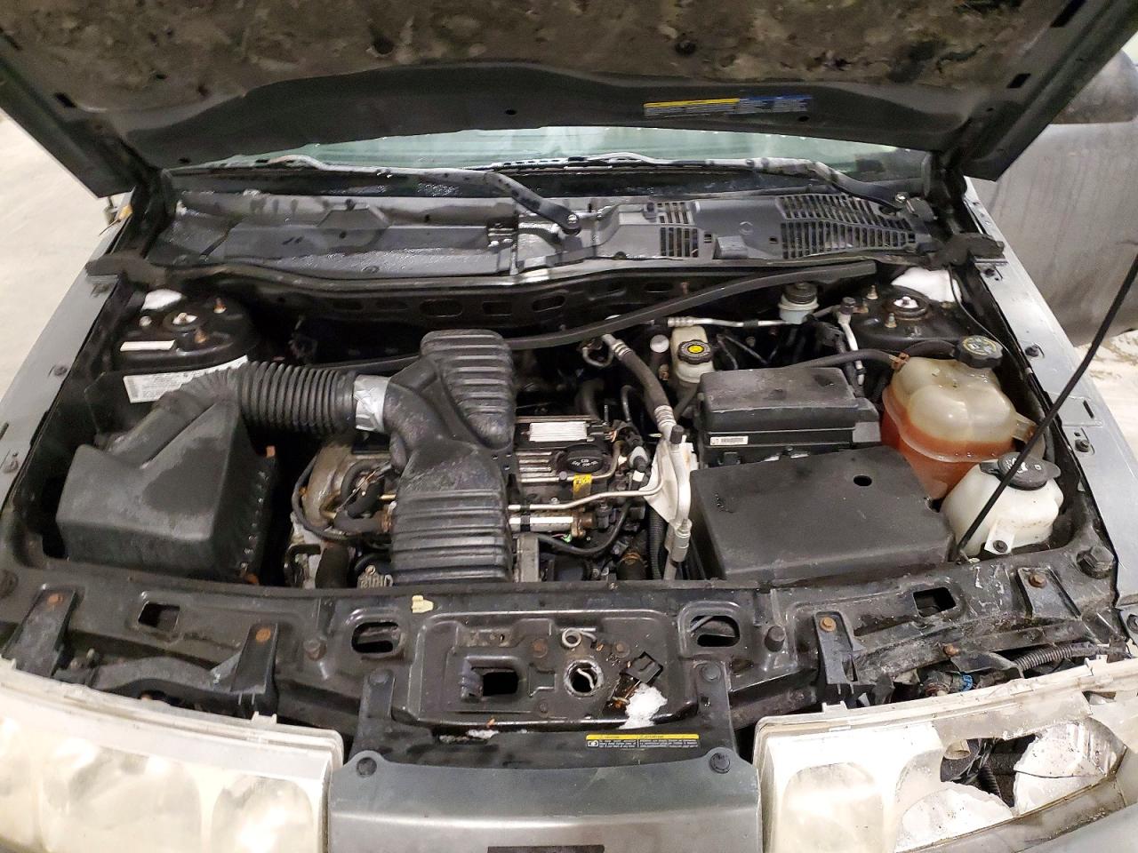 2005 SATURN VUE photo 12