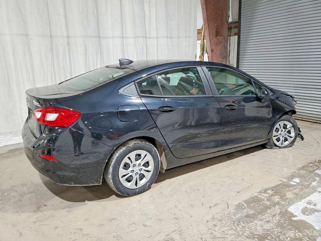 2019 CHEVROLET CRUZE LS photo 5