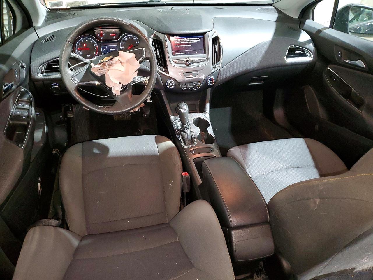2019 CHEVROLET CRUZE LS photo 15