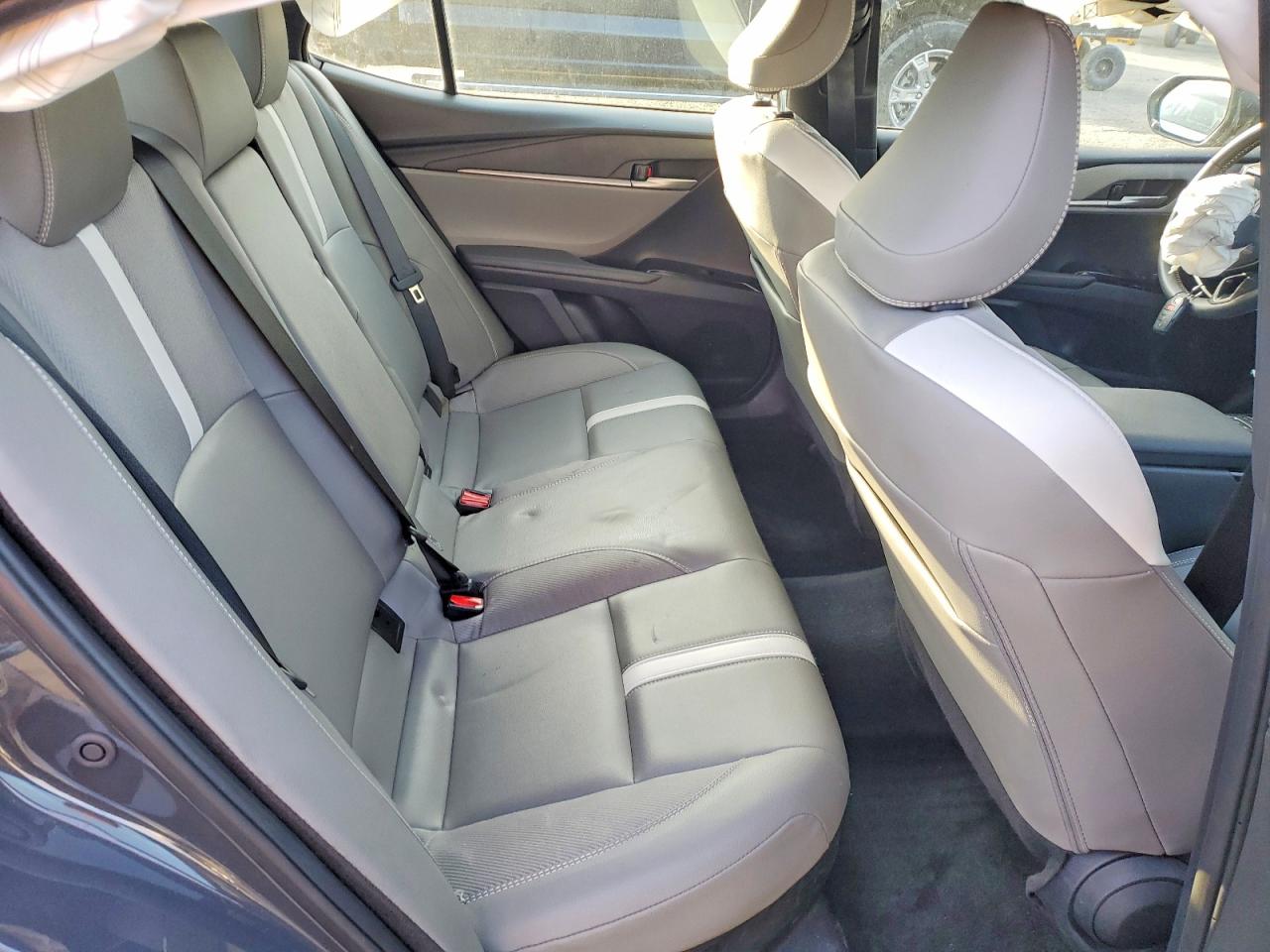 2025 TOYOTA CAMRY XSE photo 10