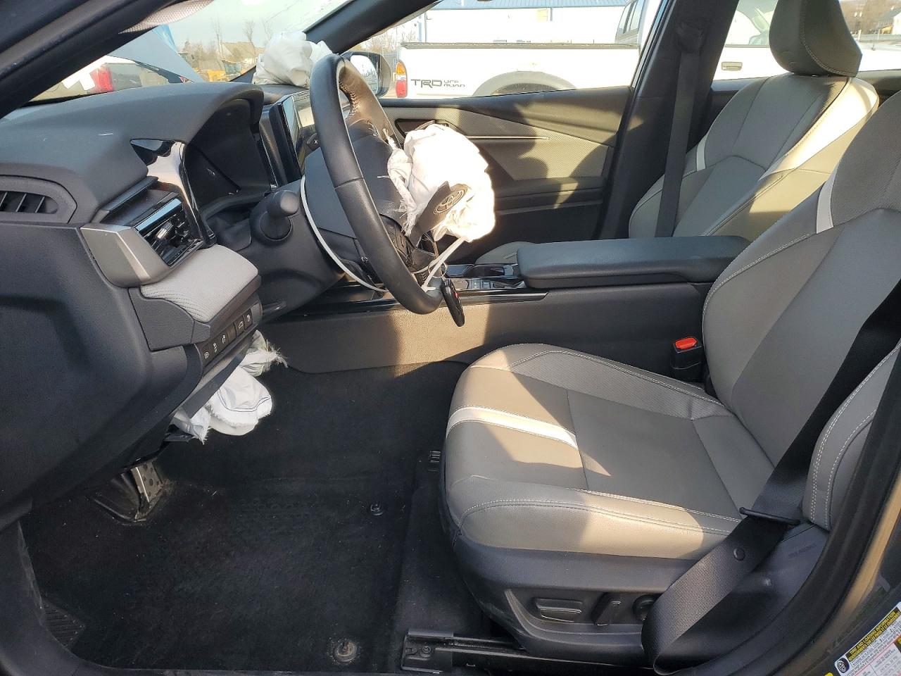 2025 TOYOTA CAMRY XSE photo 7