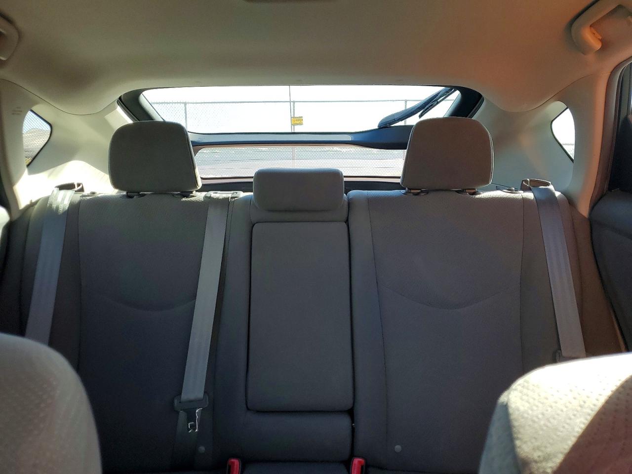 2010 TOYOTA PRIUS photo 10