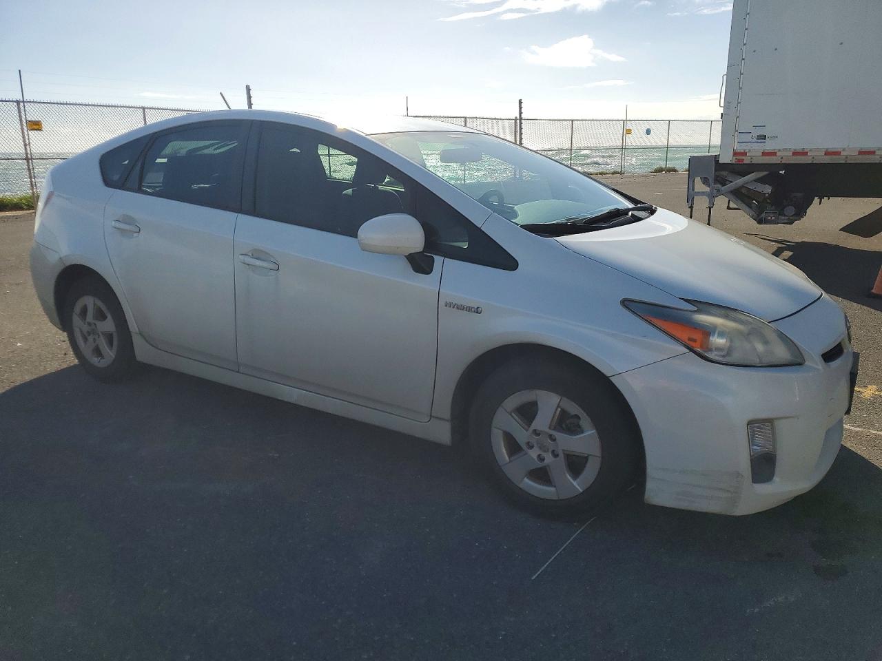 2010 TOYOTA PRIUS photo 4