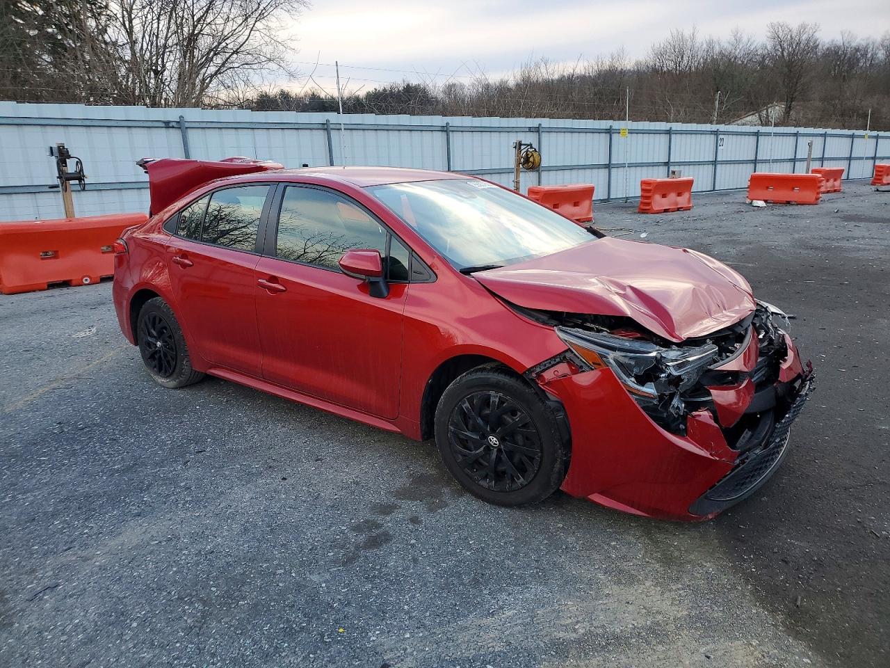 2021 TOYOTA COROLLA LE photo 4