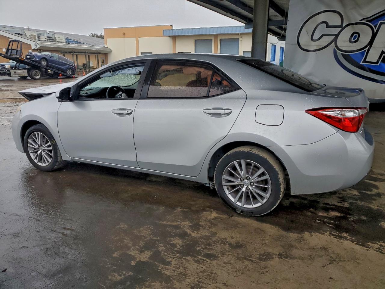 2014 TOYOTA COROLLA L photo 2