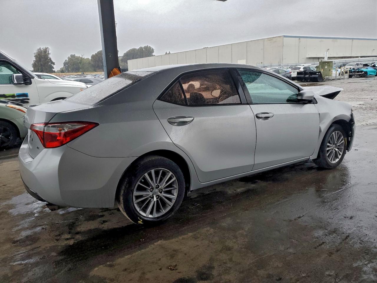 2014 TOYOTA COROLLA L photo 3