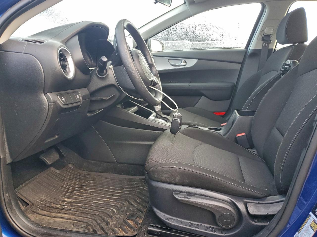 2023 KIA FORTE LX photo 7