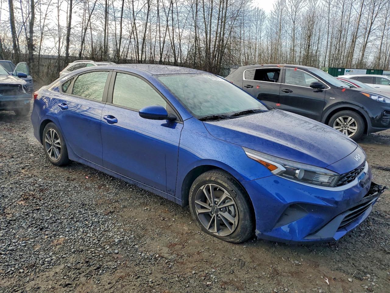 2023 KIA FORTE LX photo 4