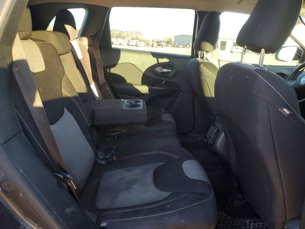 2016 JEEP CHEROKEE SPORT photo 21
