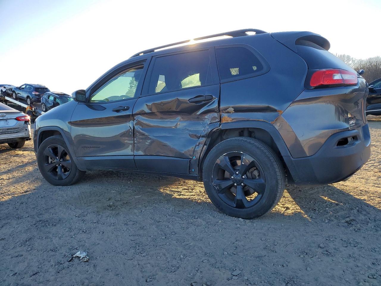 2016 JEEP CHEROKEE SPORT photo 3