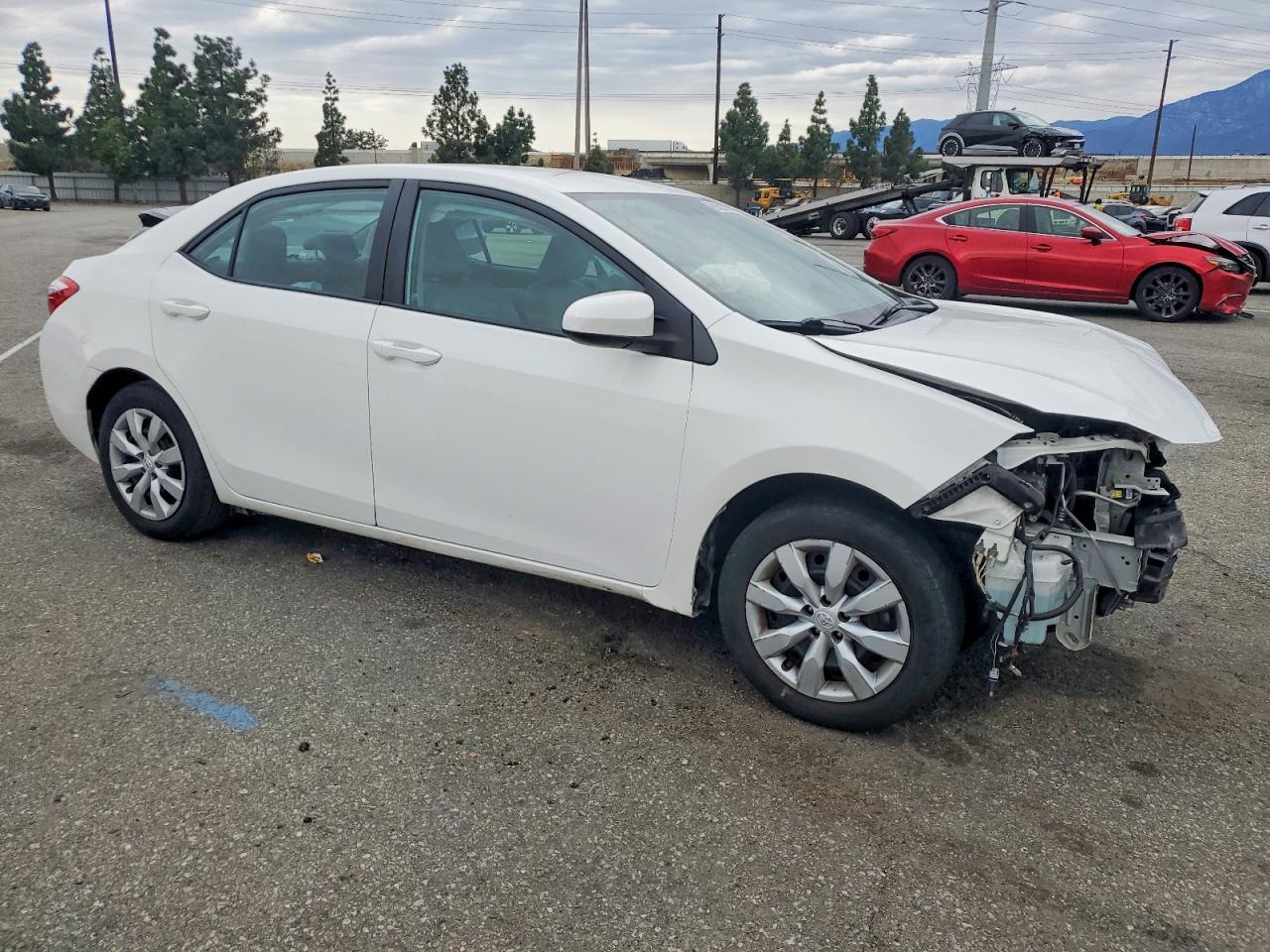 2016 TOYOTA COROLLA L photo 4