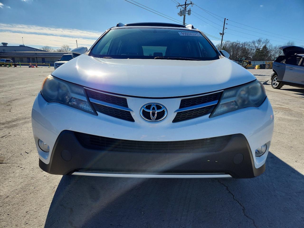 2015 TOYOTA RAV4 XLE photo 5