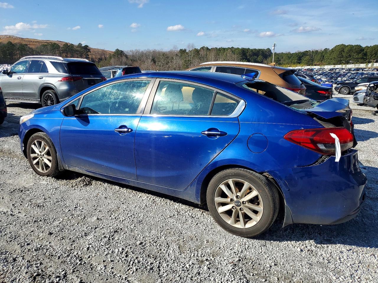 2017 KIA FORTE LX photo 2