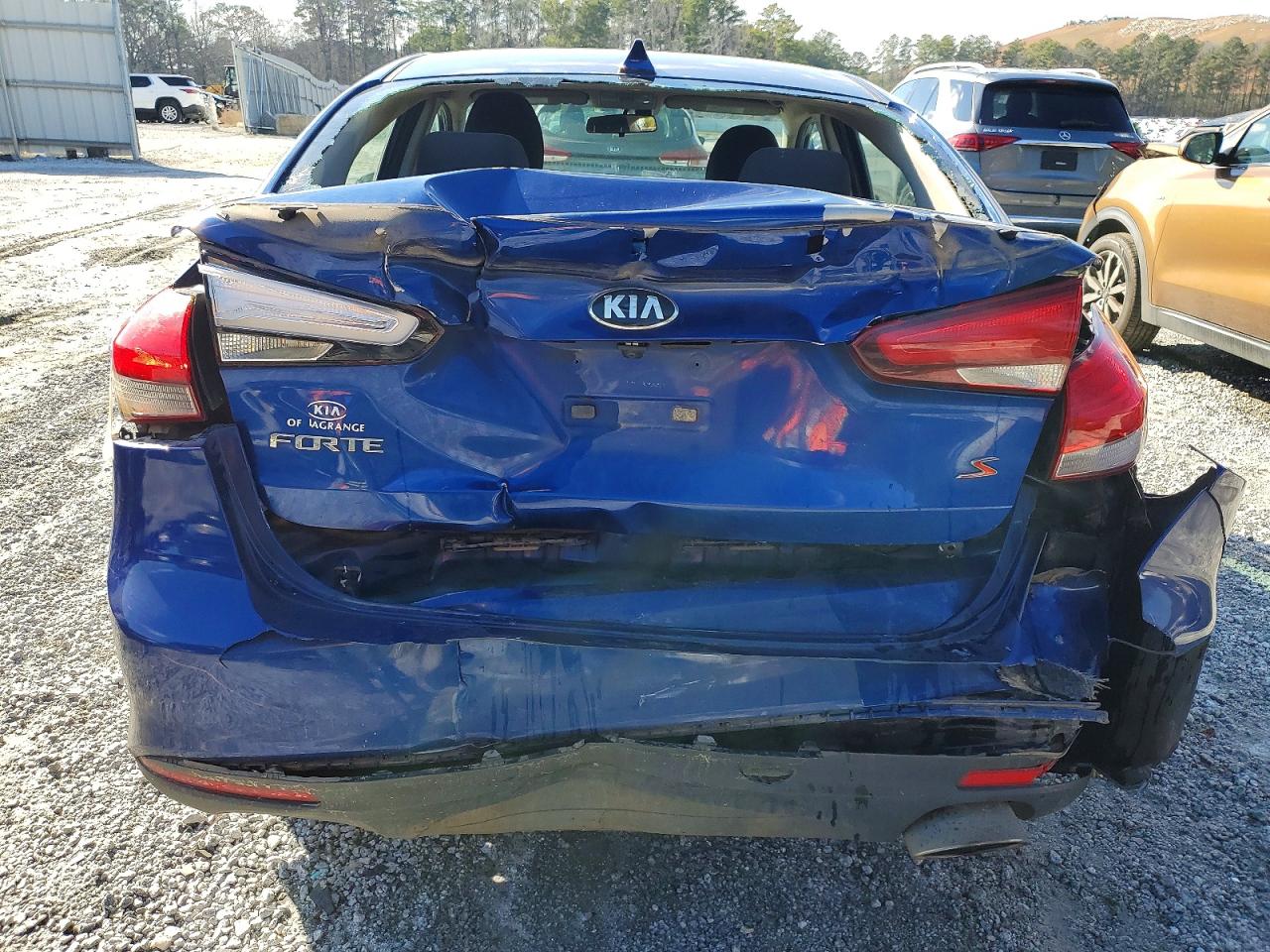 2017 KIA FORTE LX photo 6