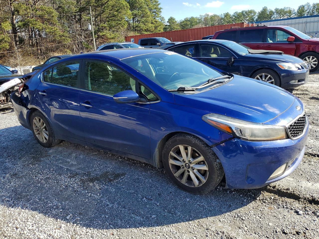 2017 KIA FORTE LX photo 4
