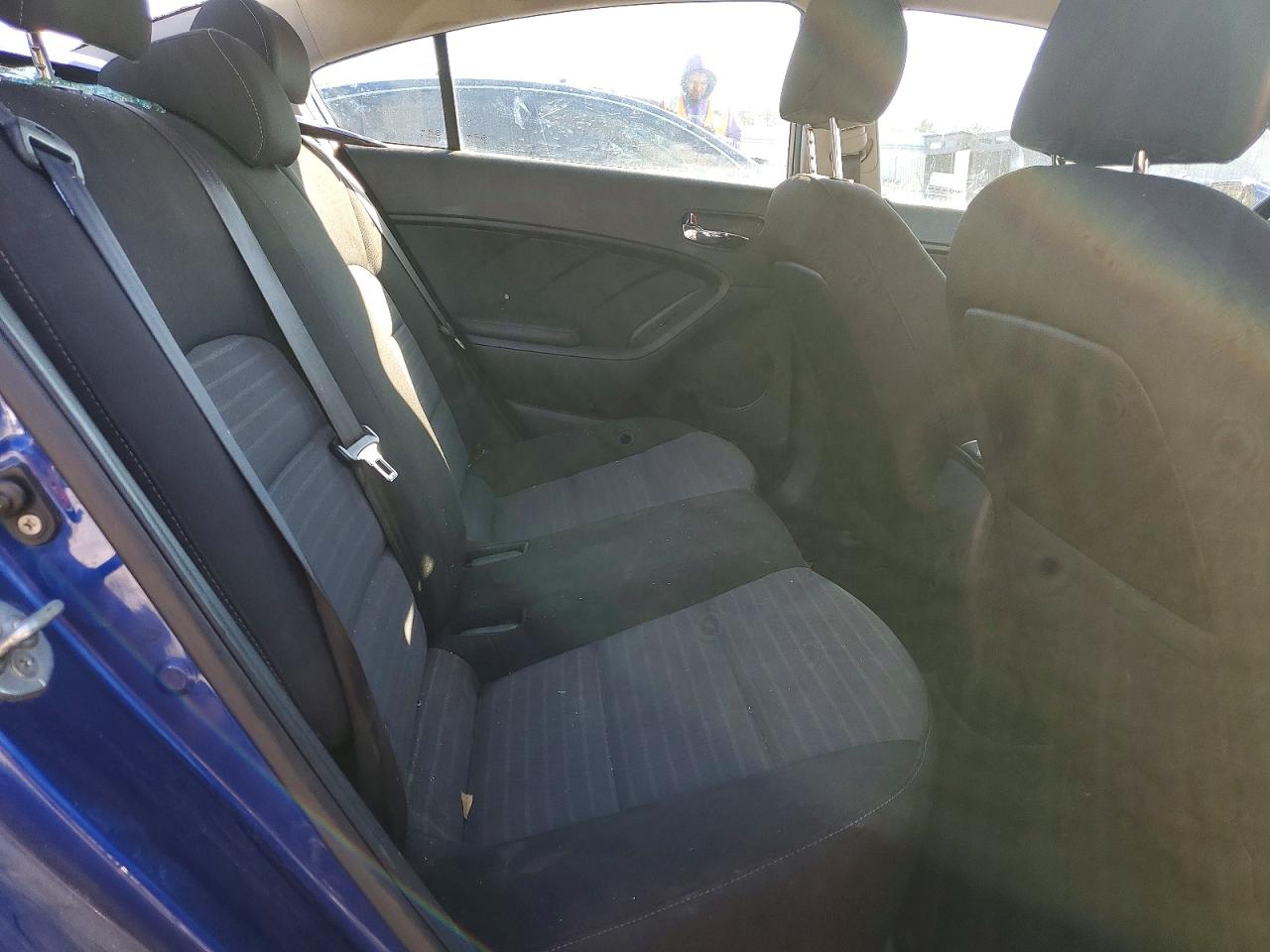 2017 KIA FORTE LX photo 10