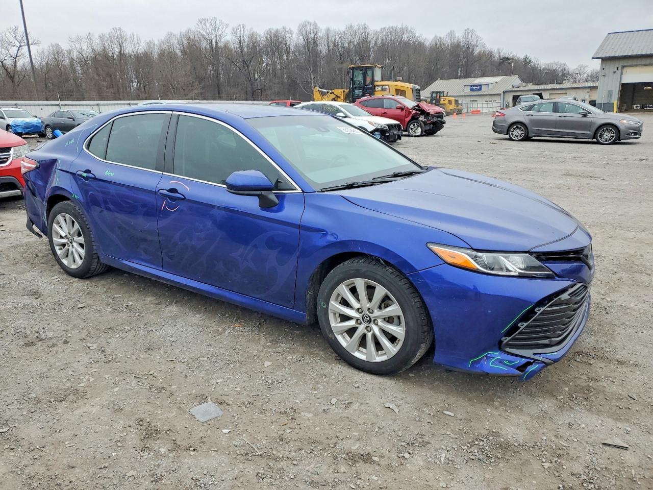 2018 TOYOTA CAMRY L photo 4