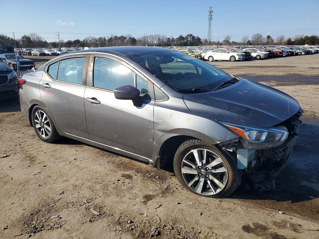 2020 NISSAN VERSA SV photo 4